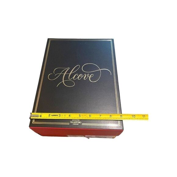 Valentino Alcove Empty Gift Storage Shoe Box Gift Set Tissue Paper 9”x12”x4.5” - Picture 9 of 11